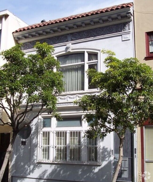 Building Photo - Pacific and Lynch Unit 1346 Rental