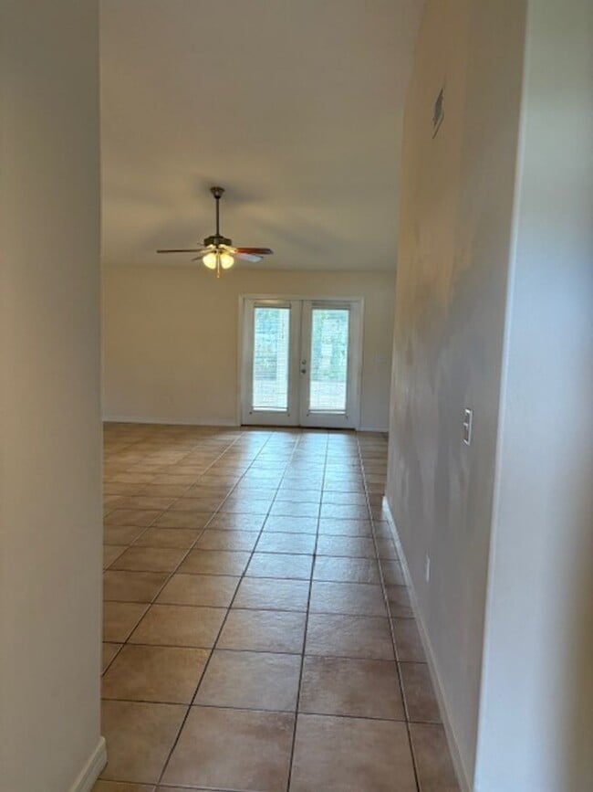 Photo - 1833 Sundown Dr