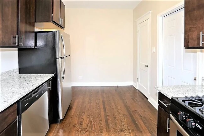 Photo - 1437 W Carmen Ave Unidad F1