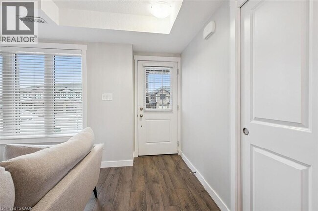 Photo - 164 Rochefort St.