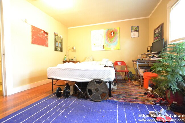 29 Newcastle Rd Unit 2