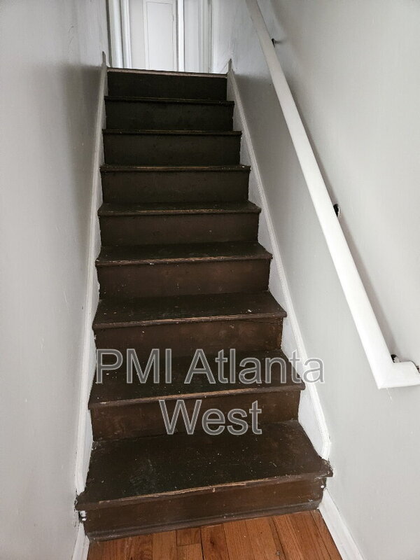 Photo - 2250 Sandgate Cir SW