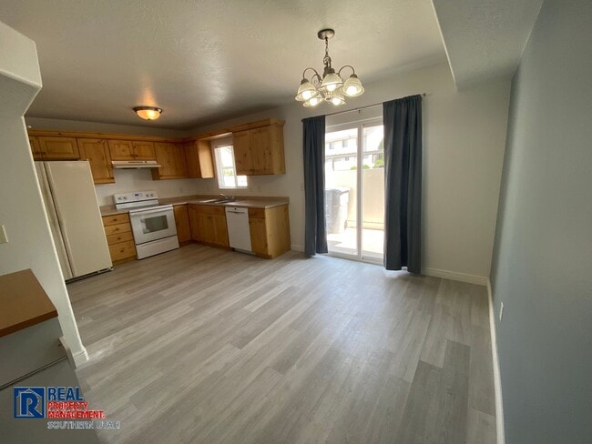 Photo - 1735 W 540 N
