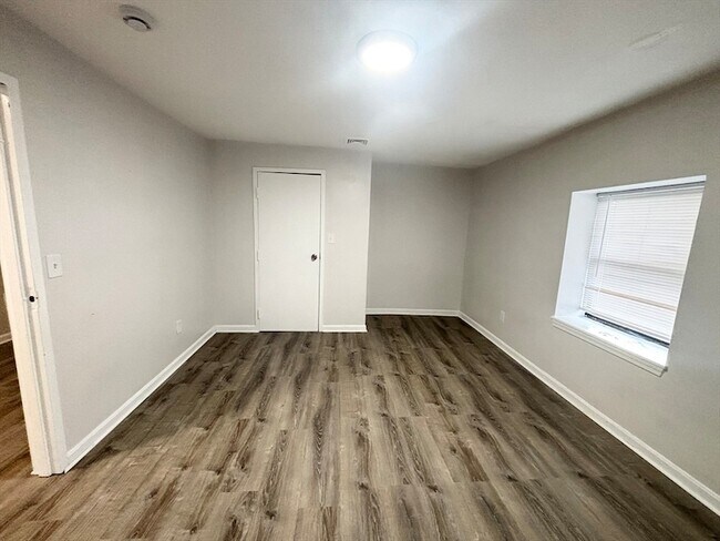 Photo - 94 Eastern Ave Unit 9