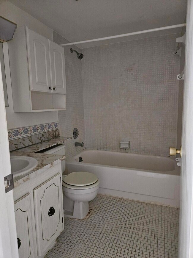 Photo - 500 Village Green Cir W Unit 118