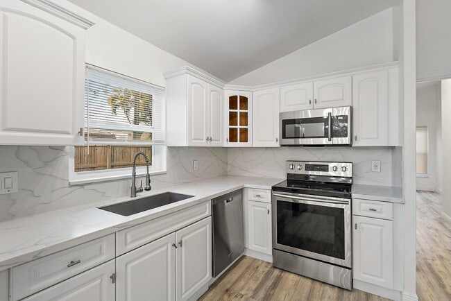 Photo - 14576 Sunset Pine Dr