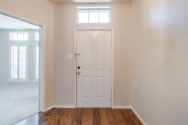 Photo - Fully Furnished 3 bed, 2 bath in White Settlement!