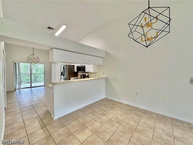 25735 Lake Amelia Way Unidad 203