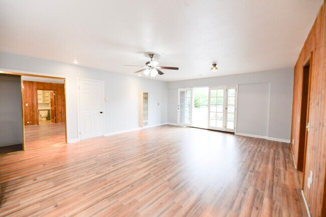 Photo - Darling 1 bedroom 1 bath guest house in Rancho Carrillo!