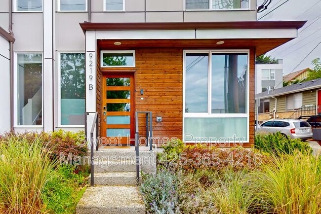 Building Photo - 9219 Linden Ave N Rental