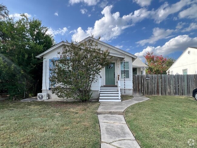 Building Photo - 927 Donaldson Ave Rental