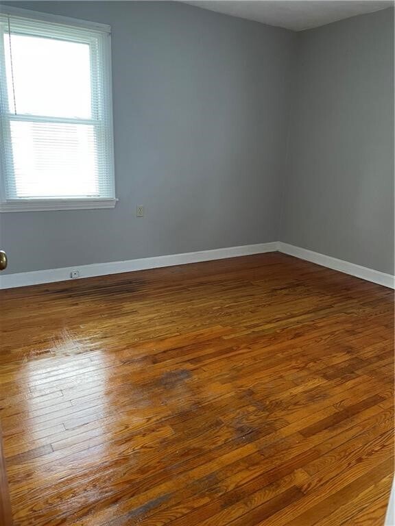 Photo - 560 Beecher St