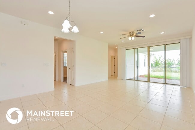 Photo - 3000 Crispin Cir