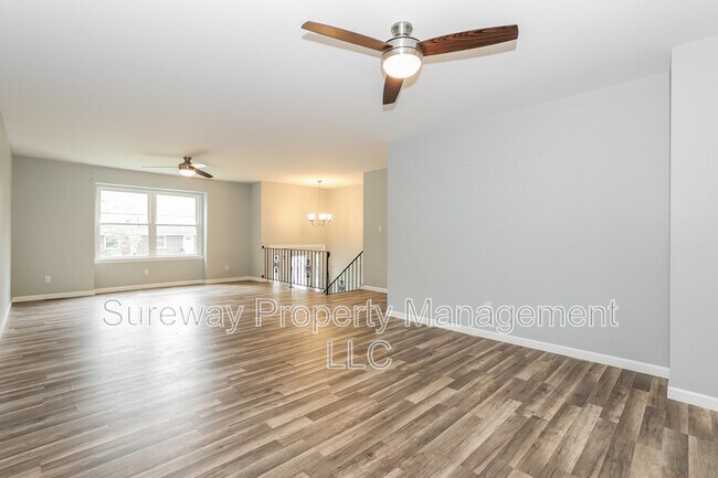 Photo - 524 Larch Ave