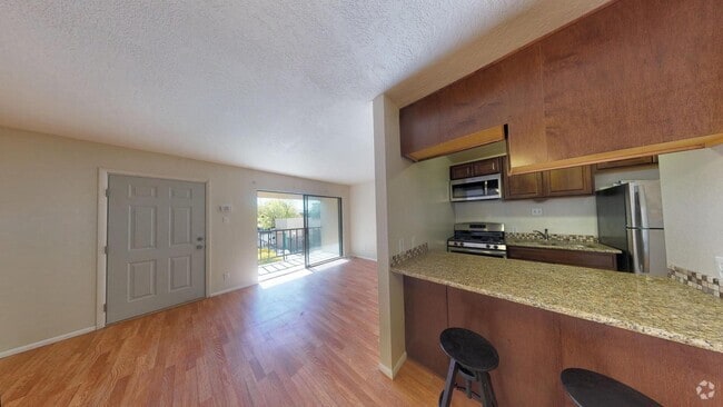 Building Photo - 1025 Valencia Dr SE Unit Apt 10