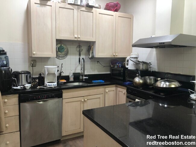 Photo - 23 Highland Park Ave Unit 2