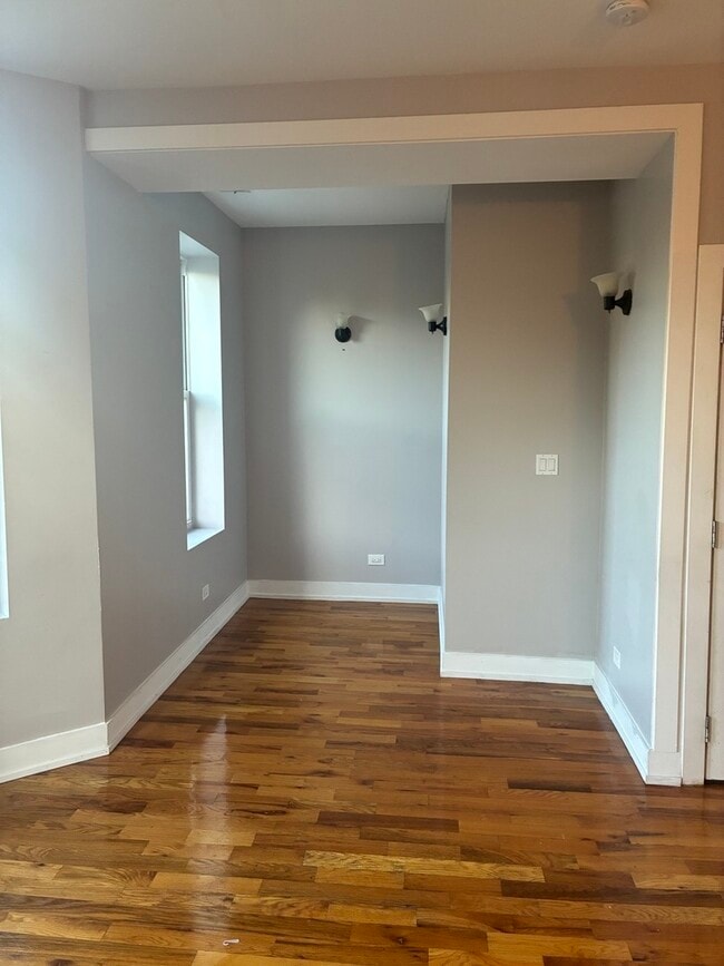 Photo - 4935 W Washington Blvd