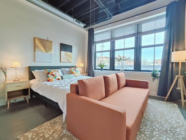 Photo - 200-10 W Roberts Ave Unidad ID1289455P