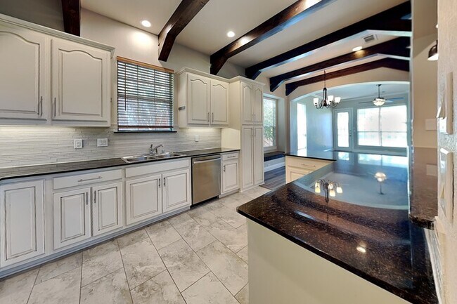 Photo - 2120 Stone Creek Dr