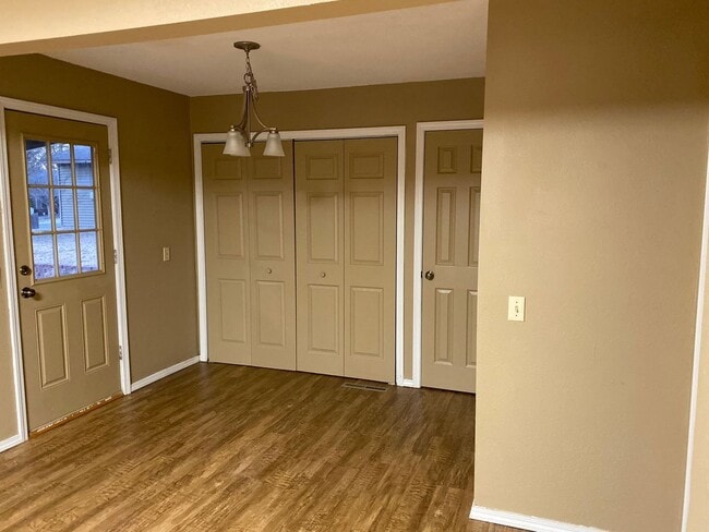 Photo - 3 Bedroom, 1 Bath House for Rent - All Appliances Included