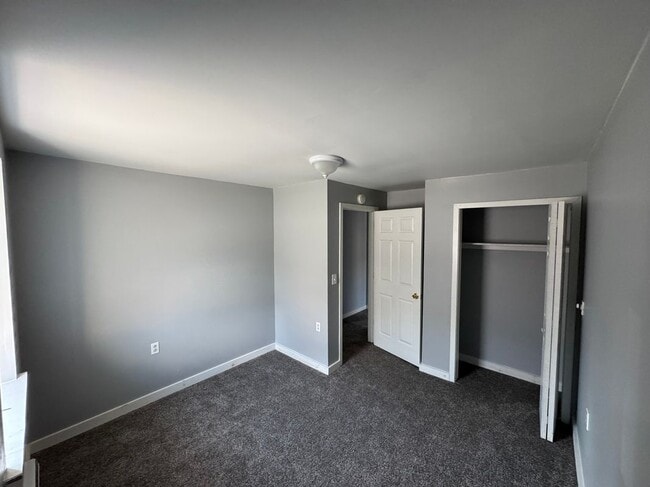 Building Photo - 663 2nd Ave Rental