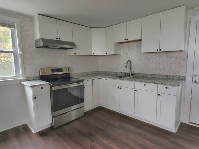 Photo - 50 Grove St Unit 3