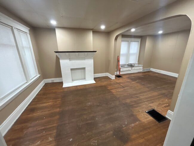 Photo - 425 Cumberland Ave Unit 1