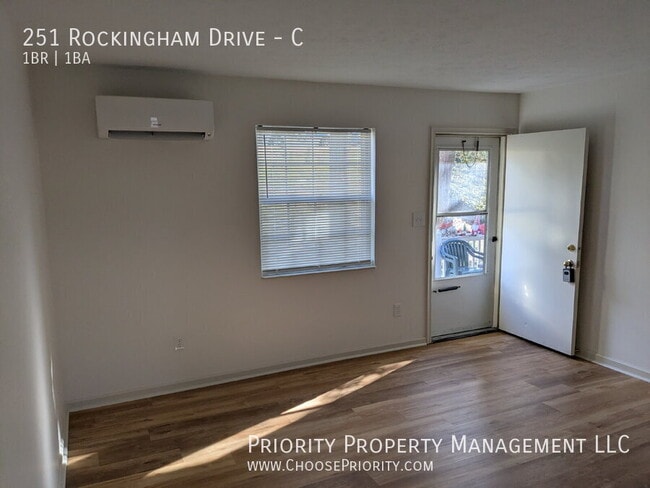 Photo - 251 Rockingham Dr Unidad C