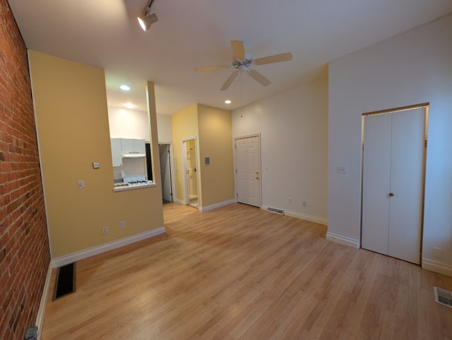 Photo - 158 Park St Unit 1