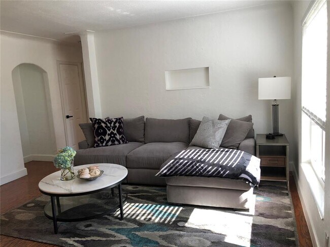 Photo - 5253 2nd Ave N