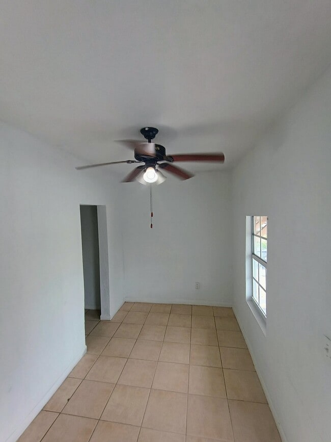 Photo - 2846 NW 22nd Ct Unit Apt. 4