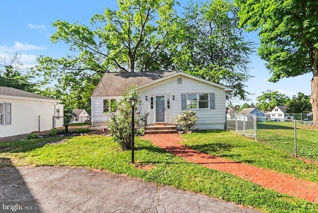 Photo - 105 Oak Hill Dr