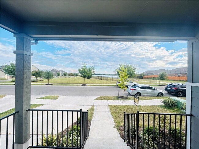 Photo - 1521 Cobblecrest Ln