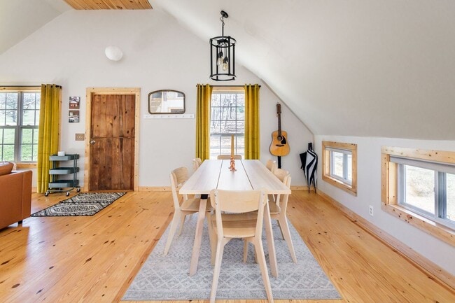 Photo - Barn-Style Modern Farmhouse with Mountain Views in Candler — 30 Minutes to Downtown Asheville