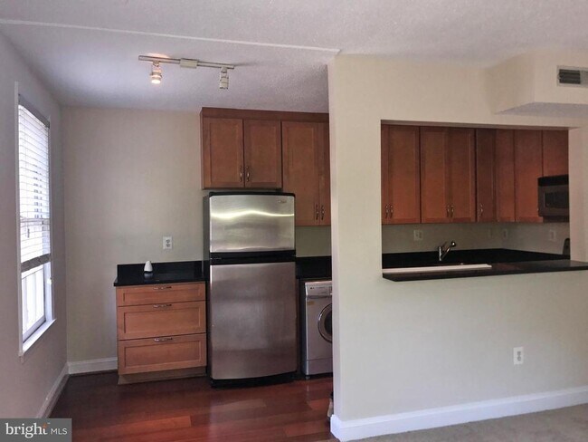 Photo - 612 Bashford Ln Unit 1212