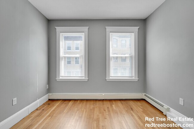 Photo - 142 Sutherland Rd Unit 2