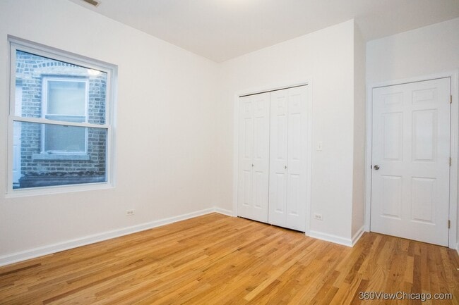 Bedroom - 3906 W Belmont Ave Unit #2