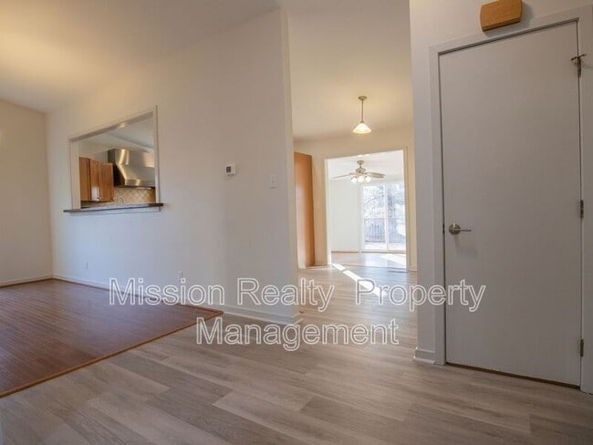 Photo - 1037 Mansfield Crossing Rd