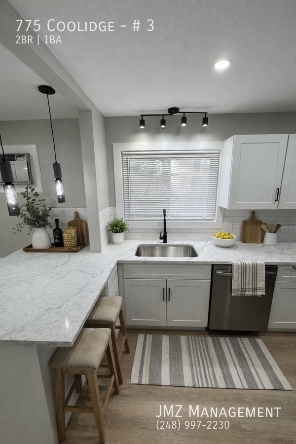 Photo - 775 Coolidge-# 3 Unidad # 3