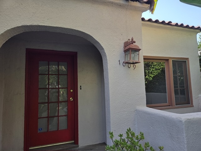 Puerta principal - 1009 Havenhurst Dr