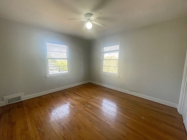 Photo - Duplex on Saluda Ave. - Near 5 Points Unidad 426
