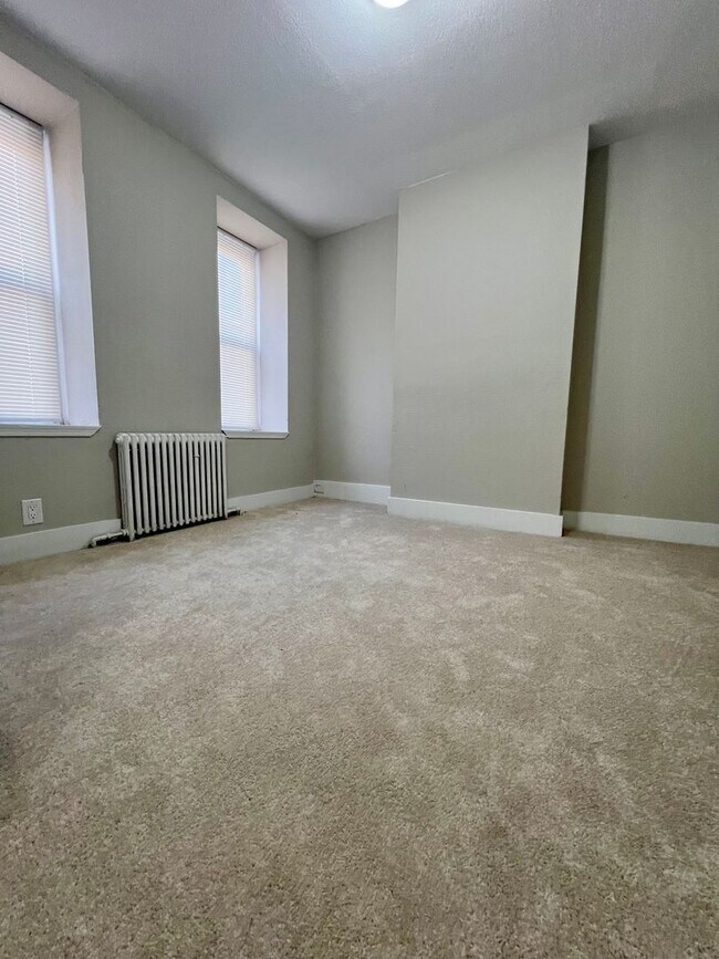 Photo - Gorgeous 4-Bedroom Townhome in the Heart of Norristown! Available NOW!