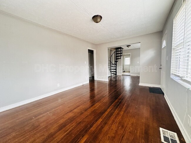 Photo - 1994 Don Juan Ln