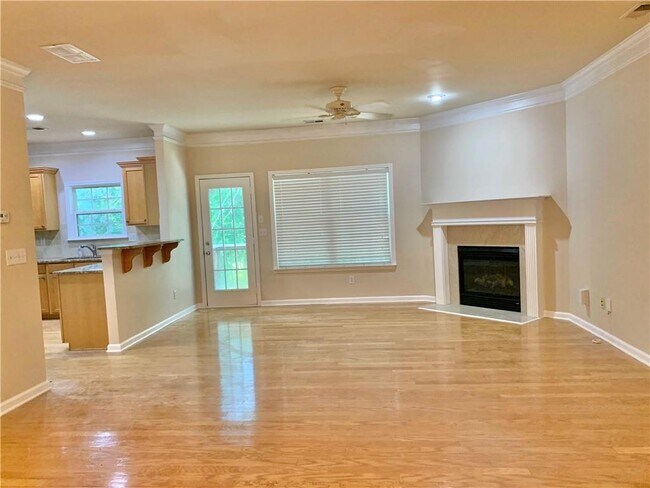 Photo - 530 Constellation Overlook SW