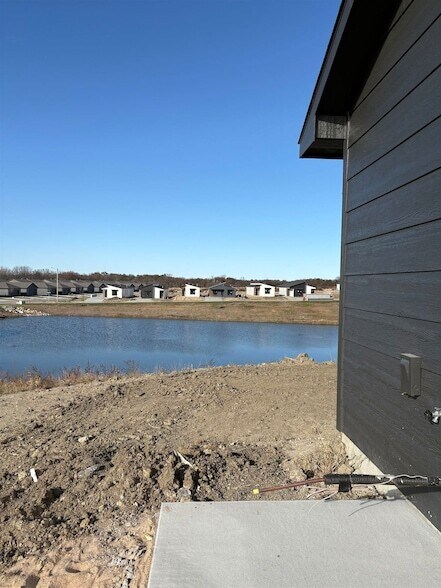 Photo - 4833 N Vassar Ave