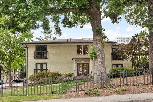 Building Photo - 48 Peachtree Ave NE Unit 426