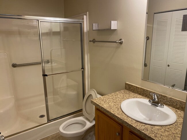 Photo - 8 Rockledge Ct