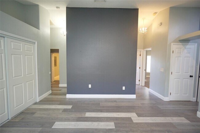 Photo - 2416 E Ida St