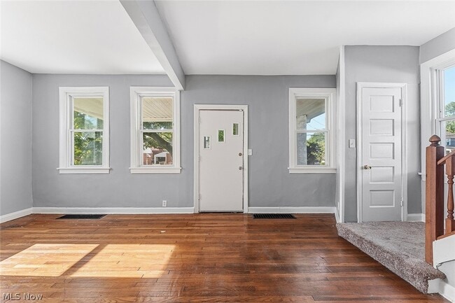 Photo - 20400 Fuller Ave