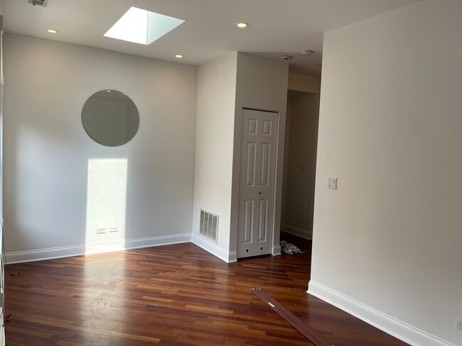 Photo - 904 W Winona St Unit 3S